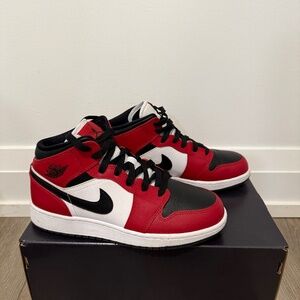 Nike Jordan 1 kids 5.5